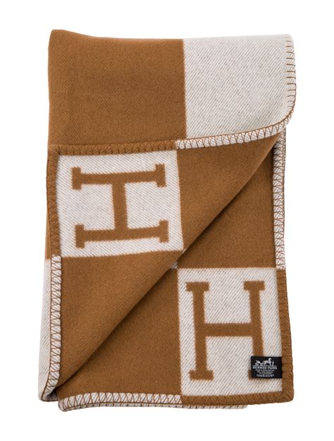 hermes throw blanket price.